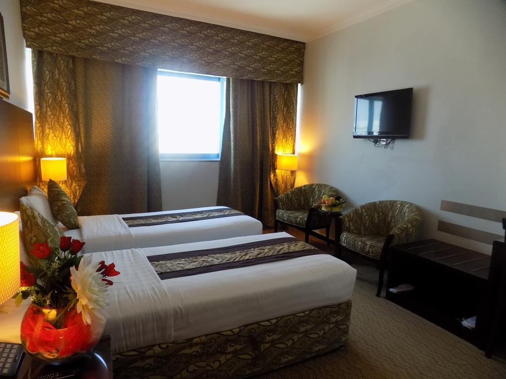 Dream Palace Hotel Dubai Esterno foto