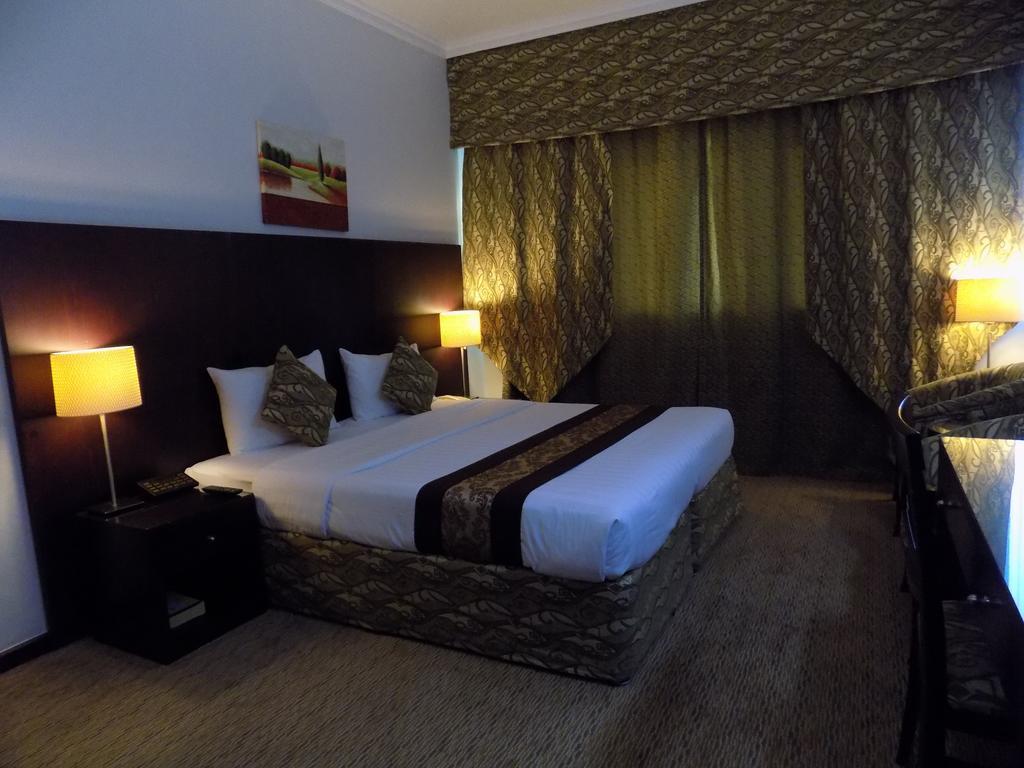 Dream Palace Hotel Dubai Esterno foto