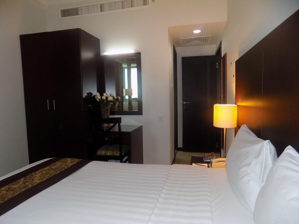 Dream Palace Hotel Dubai Esterno foto