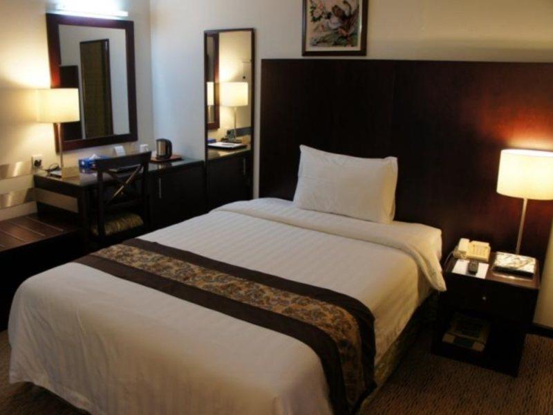 Dream Palace Hotel Dubai Esterno foto