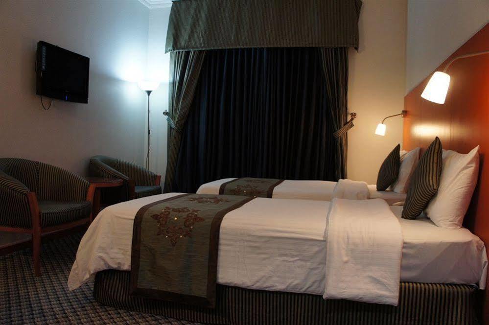 Dream Palace Hotel Dubai Esterno foto