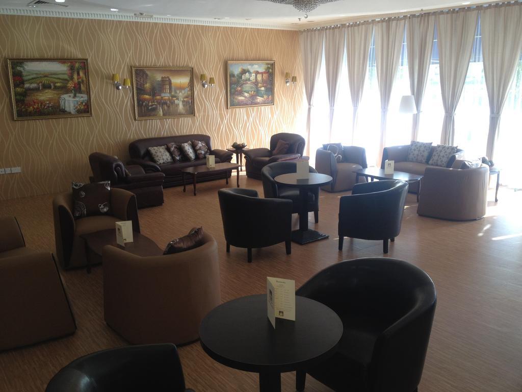 Dream Palace Hotel Dubai Esterno foto